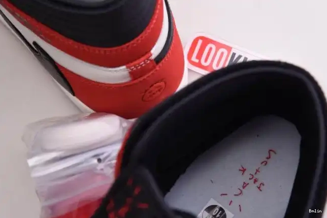 Bmlin HIGH RETRO JORDAN X SCOTT 100(RED) OG CD4487 1 AIR TRAVIS - 0618